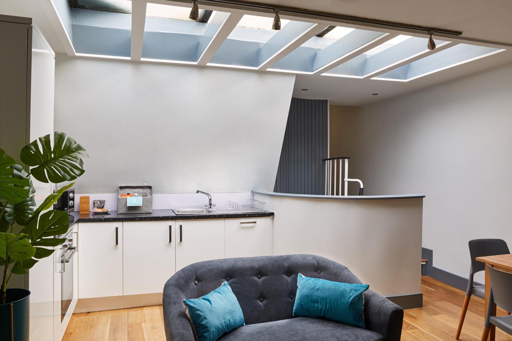 Holborn By Viridian Apartments Лондон Екстериор снимка